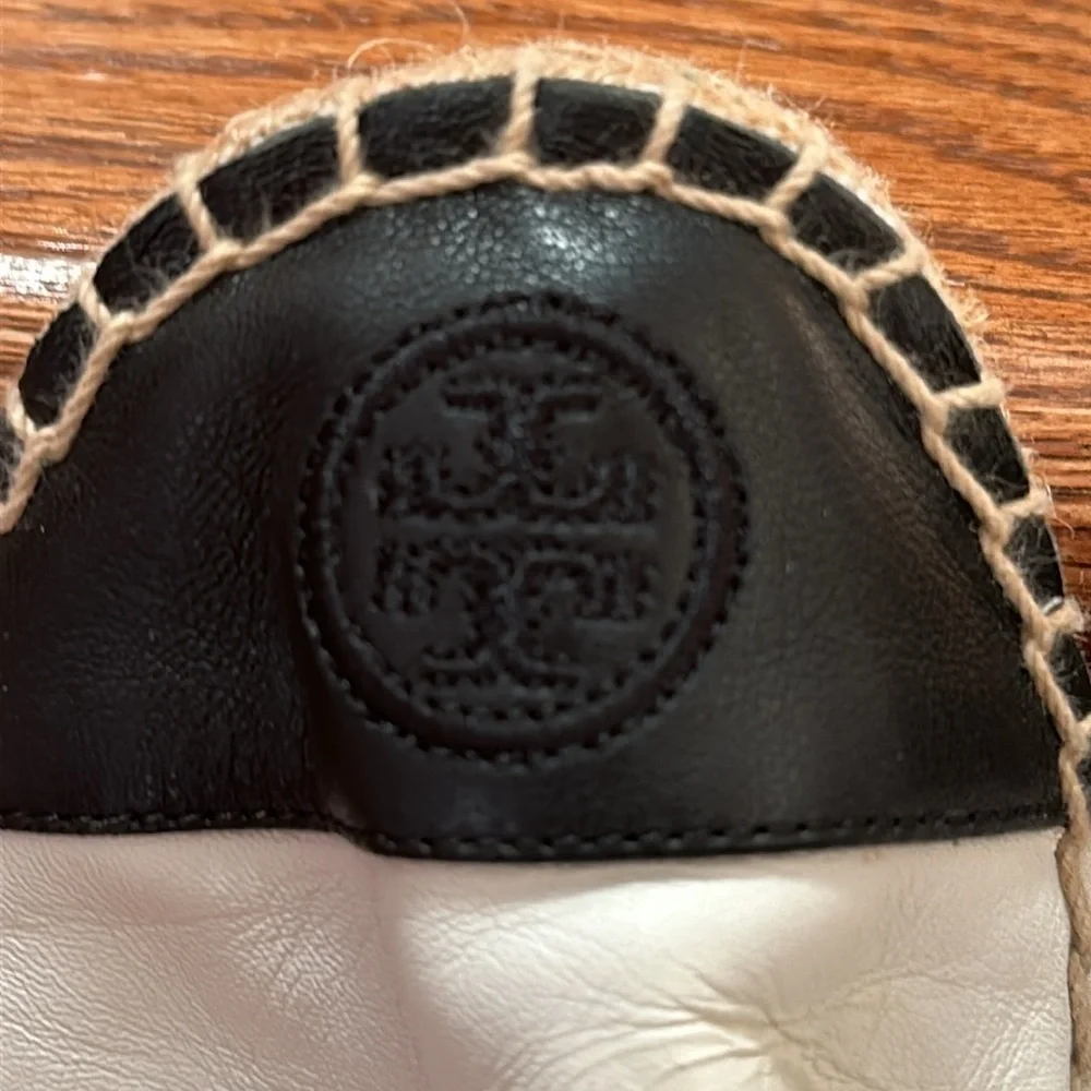 Tory Burch Colorblock Leather Espadrilles Flats in Ivory/Black size 6